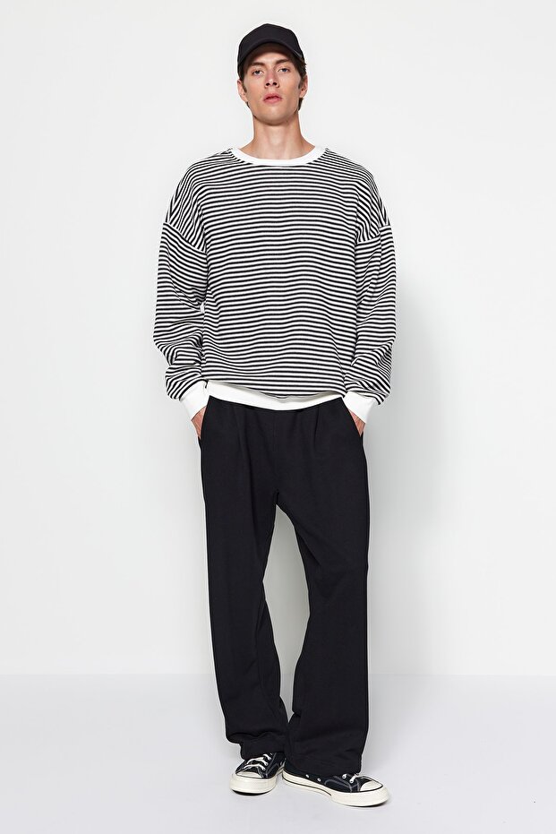Siyah Oversize/Geniş Kesim Çizgili İçi Polar/Sıcak Tutan Sweatshirt TMNAW24SW00065 - 2