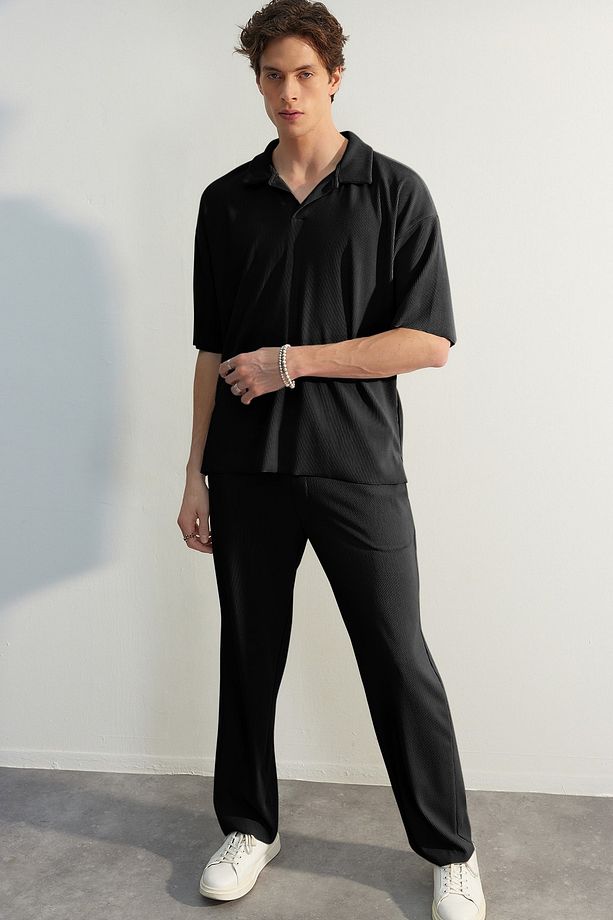 Limited Edition Siyah Straight Fit Dokulu Gizli Kordonlu Tek Parça Eşofman Altı TMNSS23EA00013 - 2