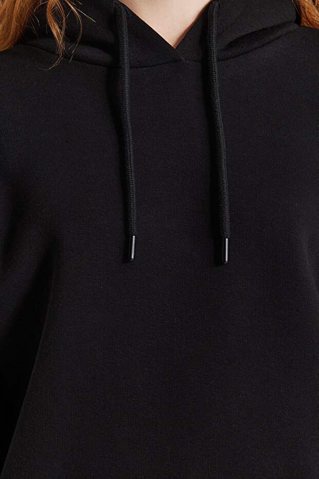 Siyah Kalın İçi Polarlı Oversize/Geniş Kalıp Kapüşonlu Basic Örme Sweatshirt TWOAW24SW00103 - 5