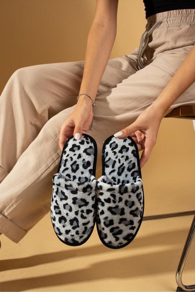 WOMEN'S HOUSE SLIPPERS GUEST SHELTER DOWERY WINTER CLOSED FRONT HOUSE SLIPPERS