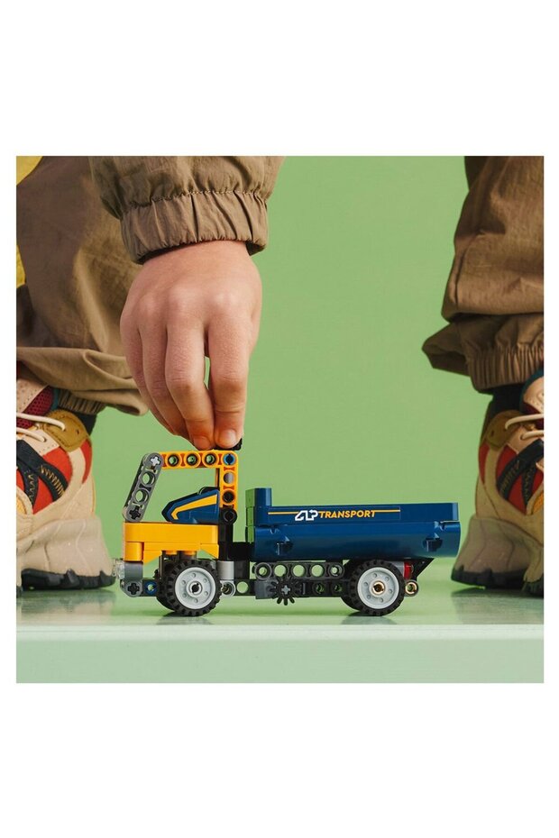 Technic Damperli Kamyon 42147 - 4