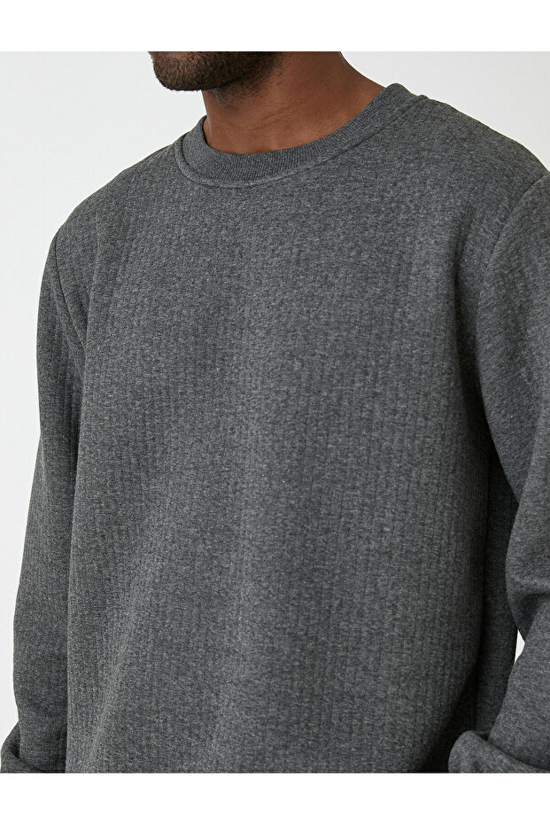 Basic Textured Sweatshirt Crew Neck - 5