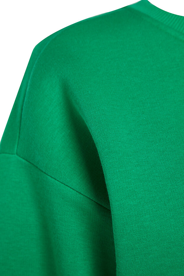 Zielona bluza oversize/wygodny krój podstawowy, okrągły dekolt, gruba/wewnątrz polarowa bluza z dzianiny TWOAW24SW00102 - 7