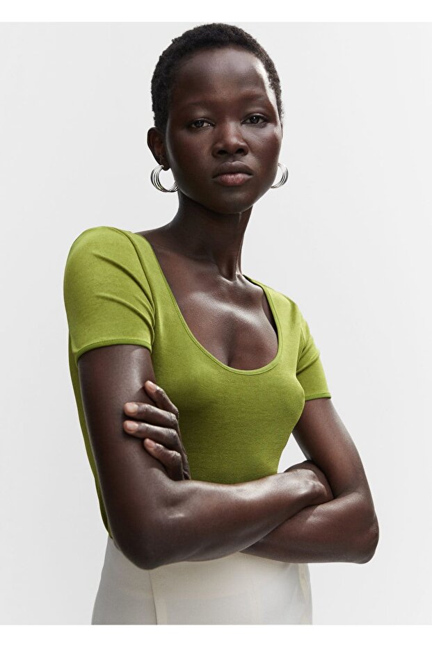 Dekolte tişört - 6