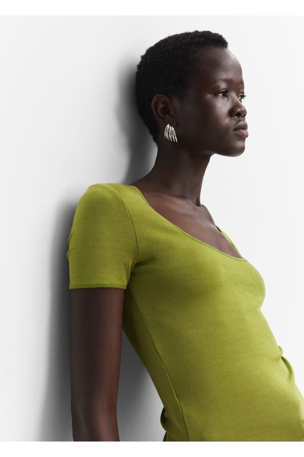 Dekolte tişört - 5