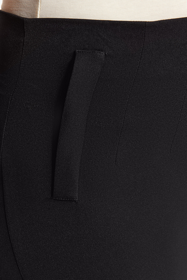 Černé kalhoty ze tkané tkaniny s vysokým pasem a špičkou na cigarety TBBAW23AR00015 - 4