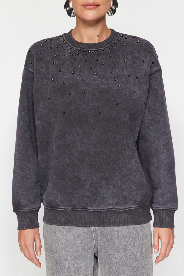 Antrasit Eskitme/Soluk Efektli Kalın İçi Polarlı İnci Detaylı Regular Örme Sweatshirt TWOAW24SW00152 - 5