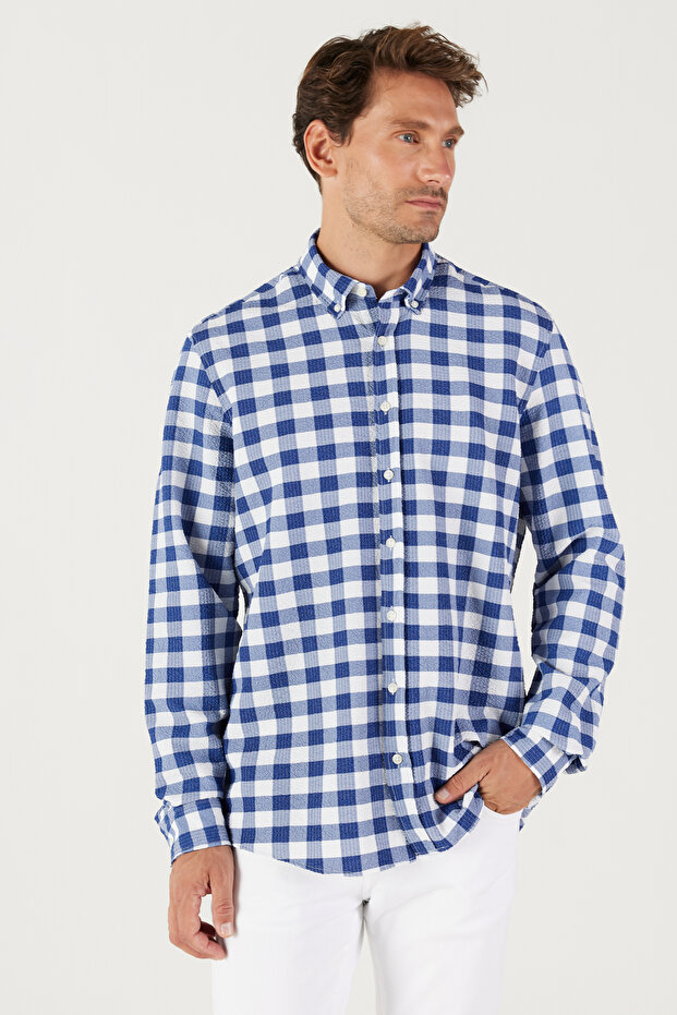 Erkek Beyaz-Lacivert Slim Fit Dar Kesim Düğmeli Yaka Kareli Gömlek - 4