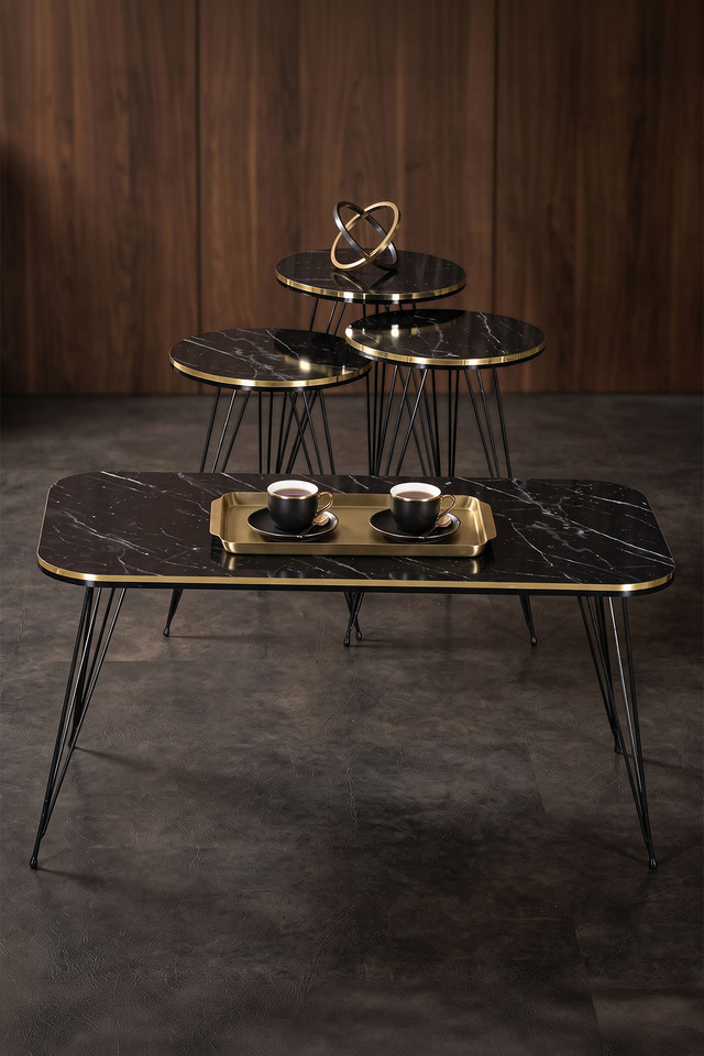 Set di tavolini a incastro rettangolari da 4 pezzi con gambe in filo metallico nero - effetto marmo nero