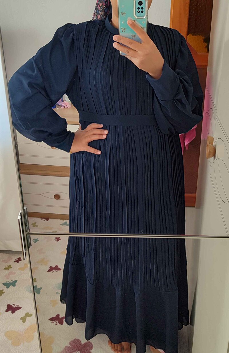 Ayşenur K.