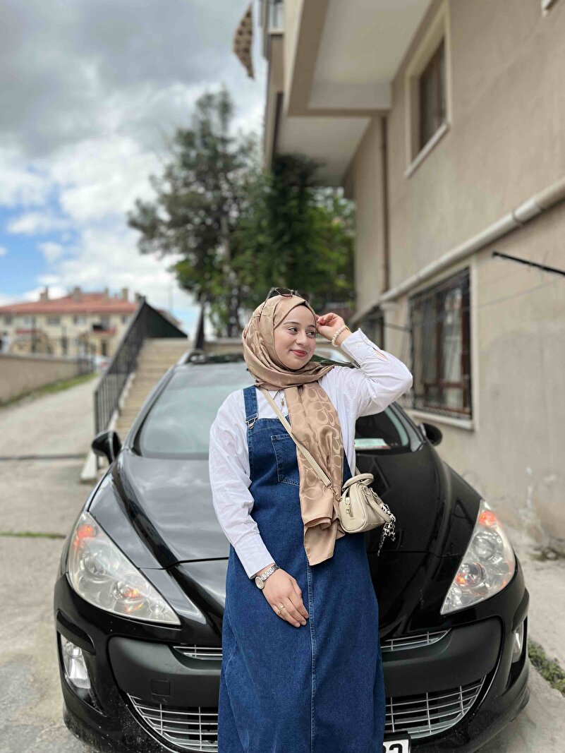 Ceyda T.