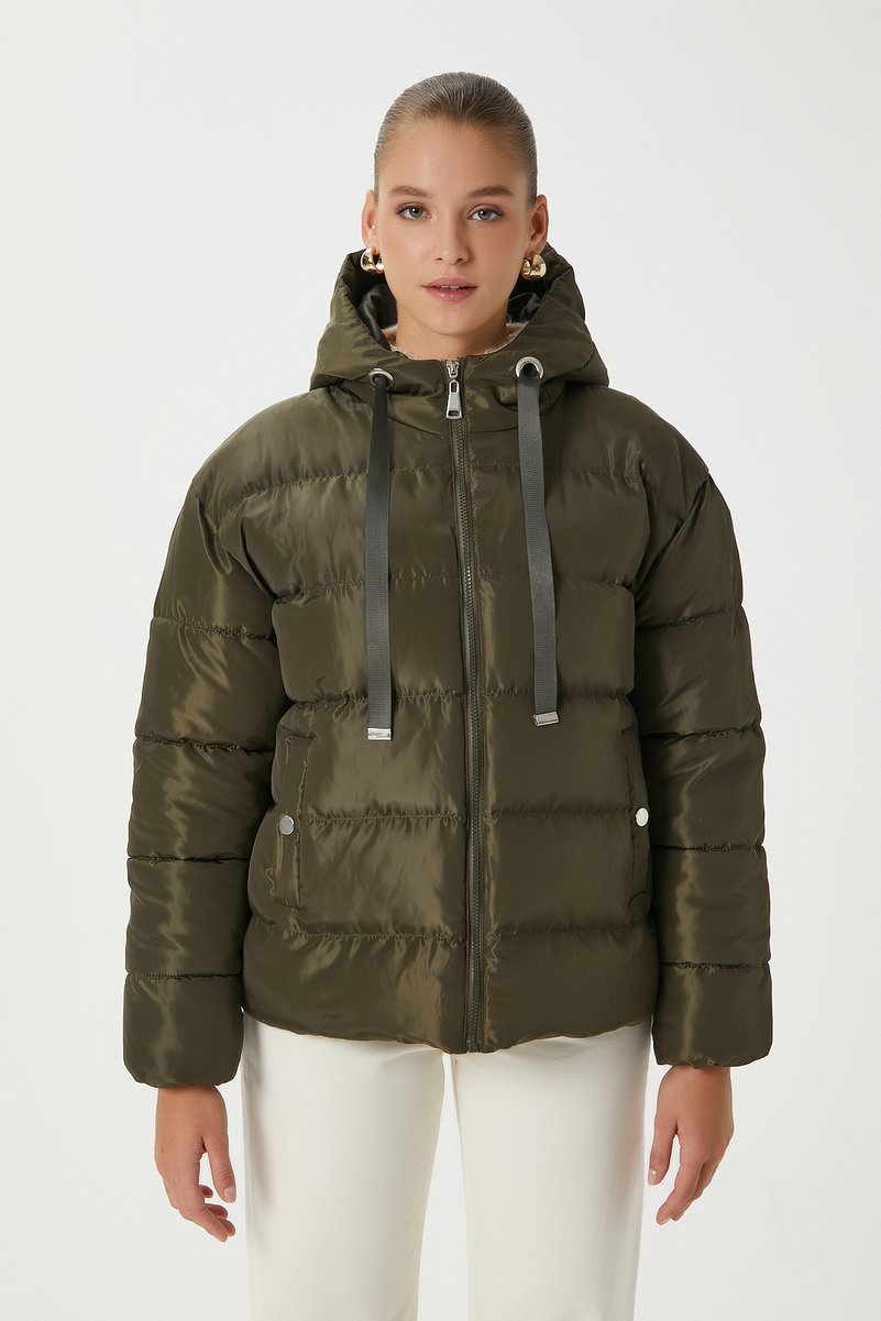 Kadın Strong Oversize Şişme Dik Kapüşonlu Haki Mont