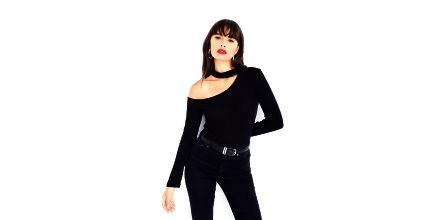 Şık Görünümlü Cool & Sexy Kadın Siyah Bluz ve Yorumları
