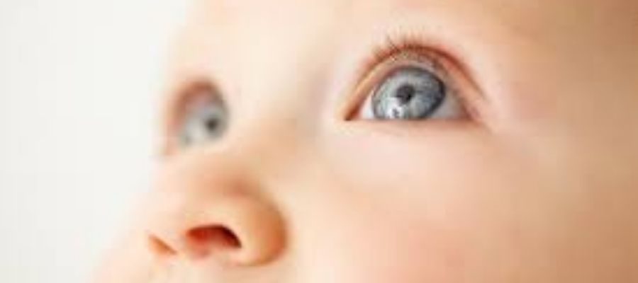 Yenidoğan Bebeklerde Göz Bakımı Nasıl Olmalıdır? 
