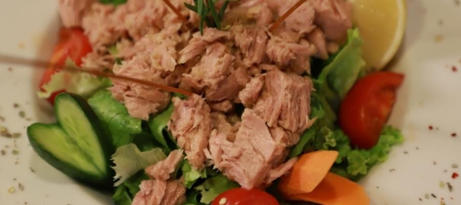Ton Balığı Salatası Kaç Kaloridir?