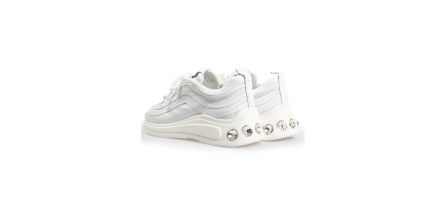Kullanışlı Beyaz Sneaker Tasarımları