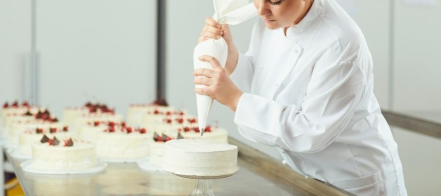 Pasta Süslemesi için Gereken Malzemeler Nelerdir?