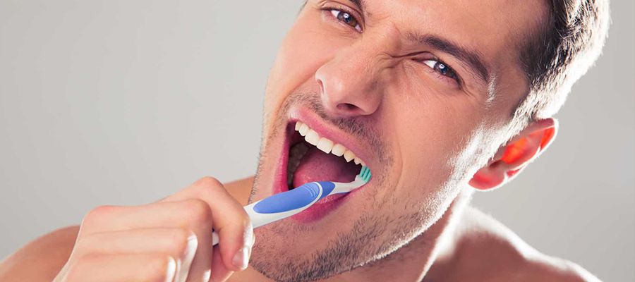 Günlük Diş Bakımınızı Yaparken Kullanabileceğiniz Malzemeler Nelerdir?