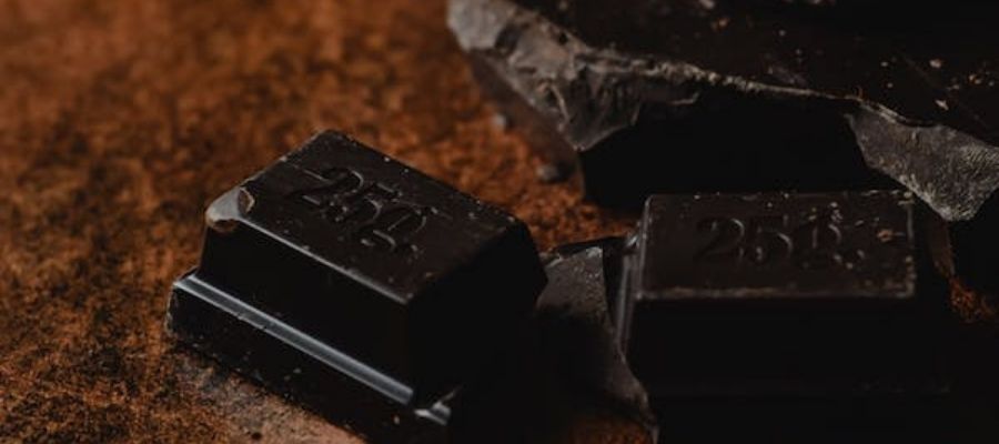 Kurumuş Çikolata Lekesi Nasıl Çıkar?