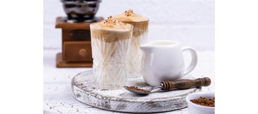 Dalgona Kahvesi için Gerekli Malzemeler Nelerdir?