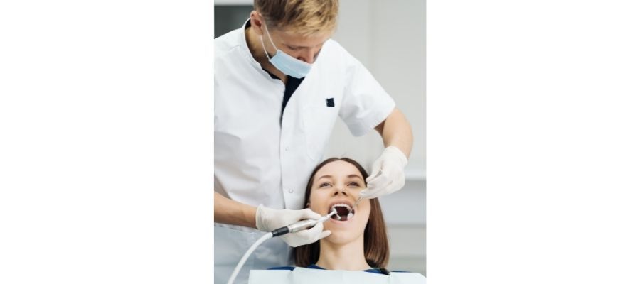 Hassas Dişler Nasıl Tedavi Edilir?