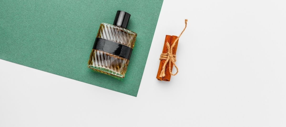 Odunsu Erkek Parfümlerinde Hangi Parfüm Esansları Kullanılır?