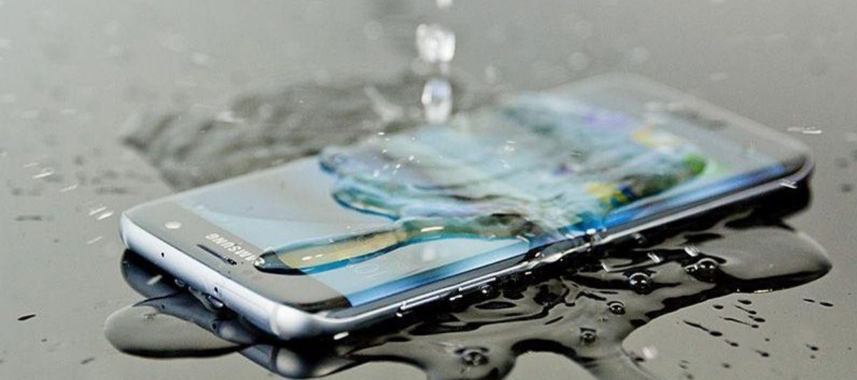 Suya Dayanıklı Android Telefonlar Hangileridir?
