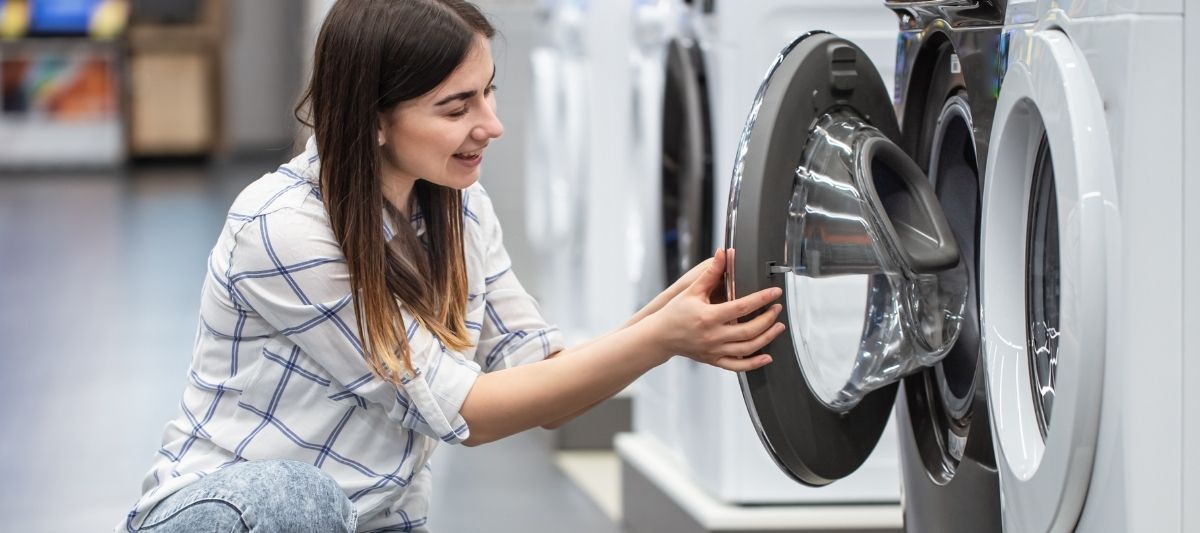 Çamaşır Makinesinde Sentetik Kıyafetler Nasıl Yıkanır?