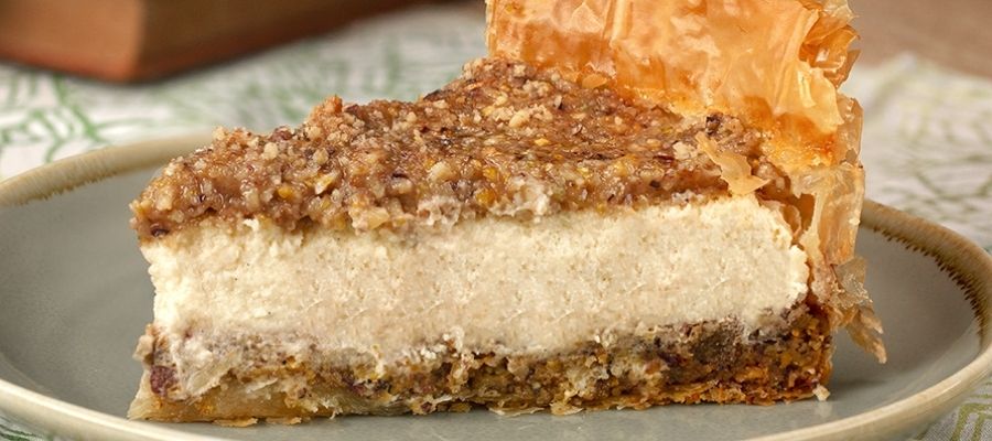 İki Lezzetin Buluşması: Baklava Cheesecake Tarifi