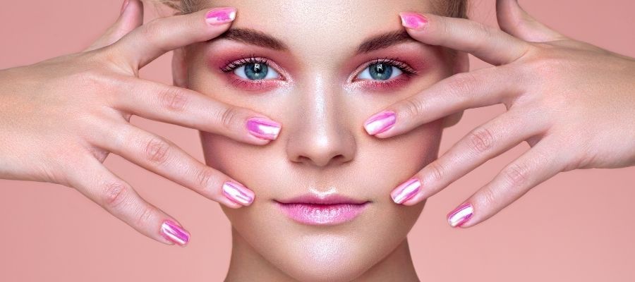 Barbie Makyajında Göz Alıcı Gözler İçin İpuçları