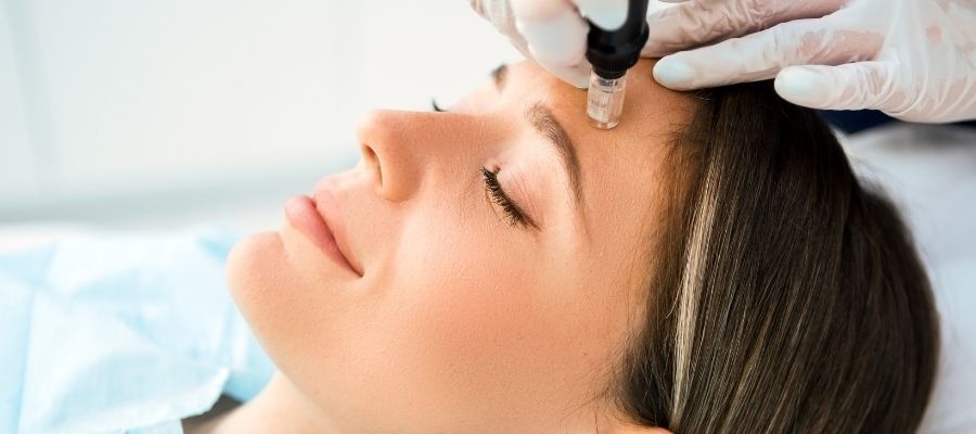 Cildin Yeniden Doğuşu: Dermapen Nasıl Yapılır?