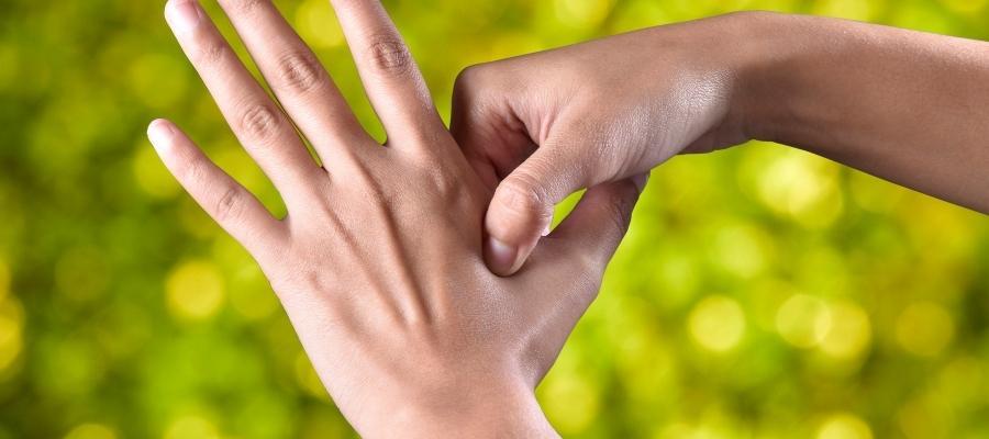 Kendinize Masaj Yaparken Kullanabileceğiniz Materyaller