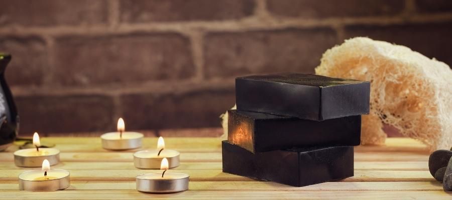 Kömür Sabunu Makyaj Temizliğinde Nasıl Kullanılır?