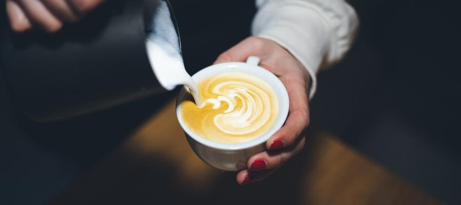 Süt ve Kahve İkilisinin Dansı: Latte Art'ın Kökeni