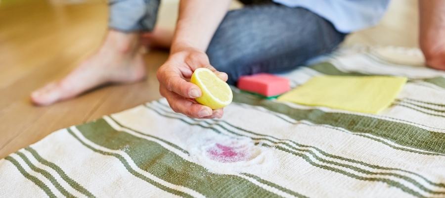 Doğal Yöntemlerle Ter Lekesi Temizliği