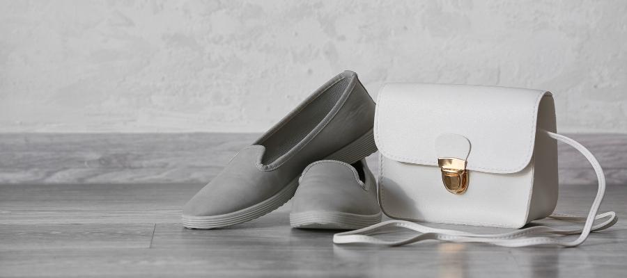 Gri Çanta Kullanımında Aksesuar ve Ayakkabı Seçimi