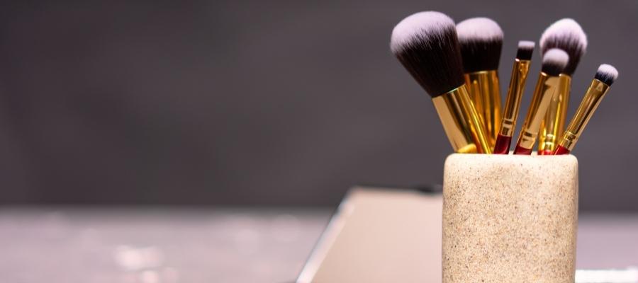 İkizler Burcu Makyajı İçin Ürün ve Araçlar