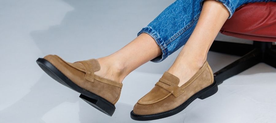 Loafer Ayakkabılar için Kıyafet Seçenekleri