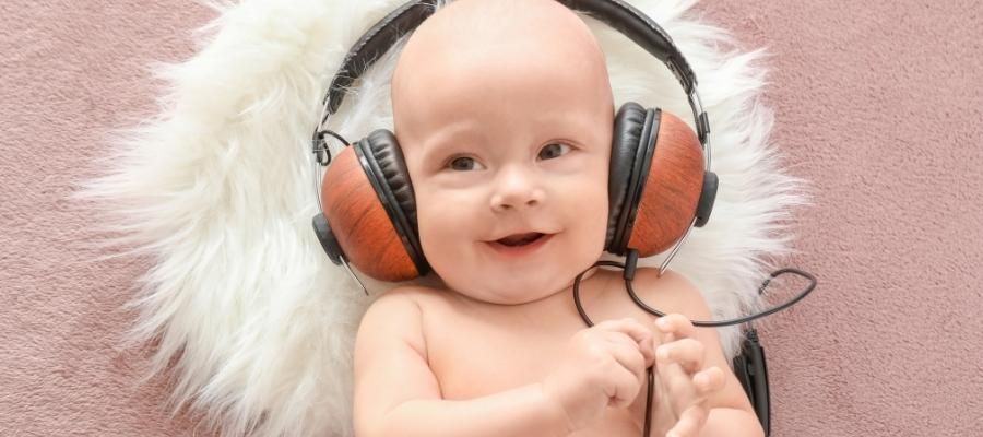 Küçük Mozartlar: Bebeklere Klasik Müzik Dinlemenin Faydaları Nelerdir?