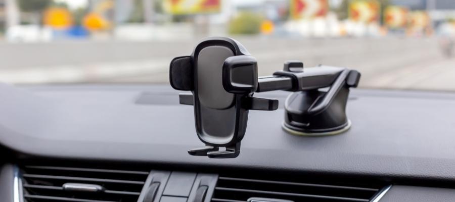Güvenli Seyahat: Telefon Tutucu Nasıl Takılır?
