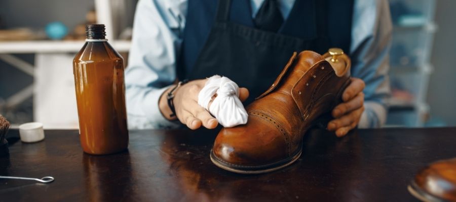Ayakkabı Boyası Lekesi Nasıl Çıkar?