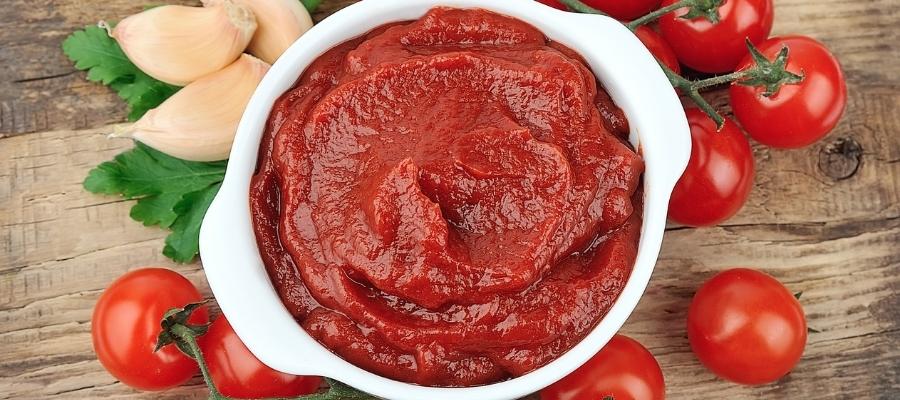 Evde Domates Salçası Nasıl Olur?