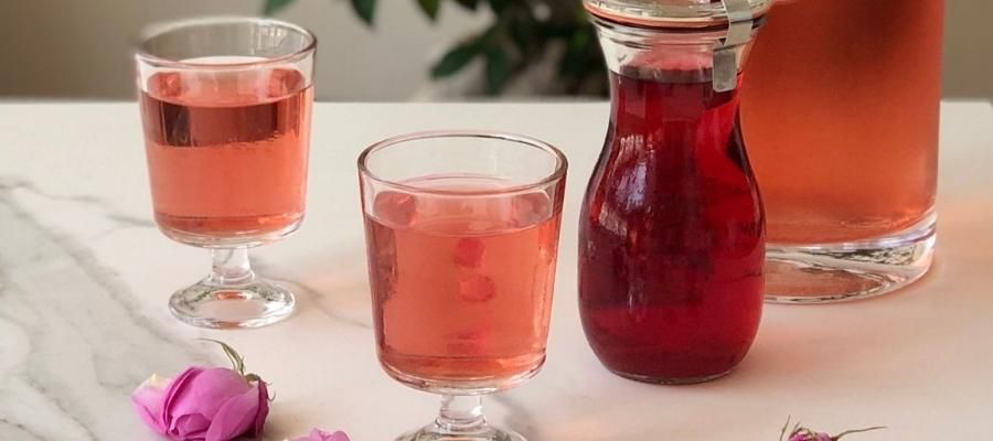Lezzetli ve Sağlıklı Gül Şerbeti Nasıl Yapılır?