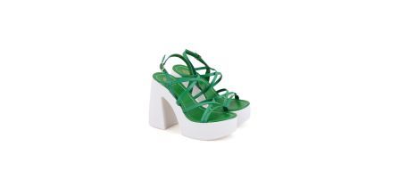Çeşitli Renk Seçenekleri ile Yeşil Sandaletler