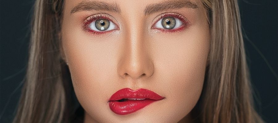 Kalıcı Rujlar ile Eğlenceli Makyaj Görünümleri