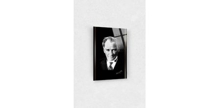 Assos Design Mustafa Kemal Atatürk Cam Tablo Kimler için Uygun?