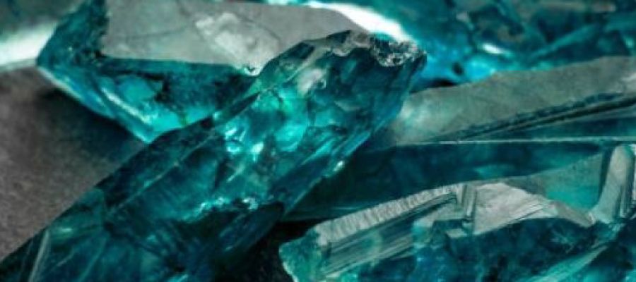 İri Kristallere Sahip Akuamarin Taşının Faydaları Nelerdir?