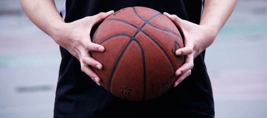 Basketbol Kombininizi Yaparken Hangi Parçaları Tercih Etmelisiniz?
