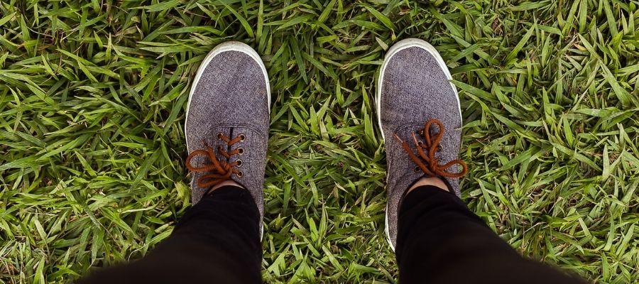 Mevsimlere Göre Gri Erkek Ayakkabı Kombinleri Nasıl Yapılmalıdır?