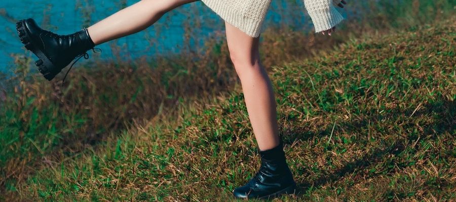 Triko Elbise İçin En Uygun Ayakkabı Modelleri Hangileridir?